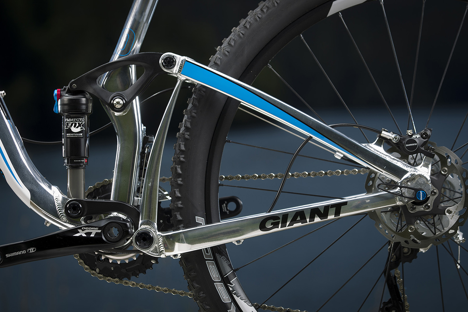 Rolling fast on the big wheels, with Giant's new Trance X29