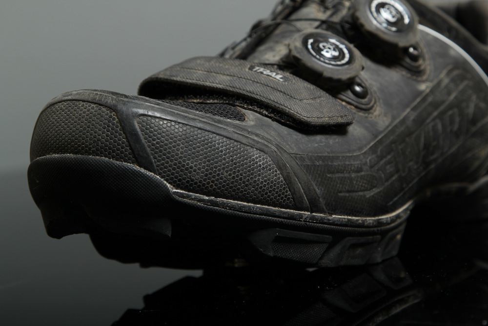 SPECIALIZED S-WORKS TRIAL ブラックシューズ Tested: Specialized S-Works Trail Shoe