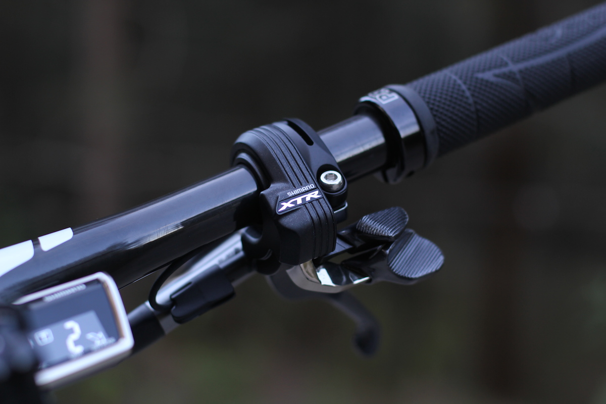 Shimano Unveils XTR Di2 M9050, Mountain Bikes Go Digital