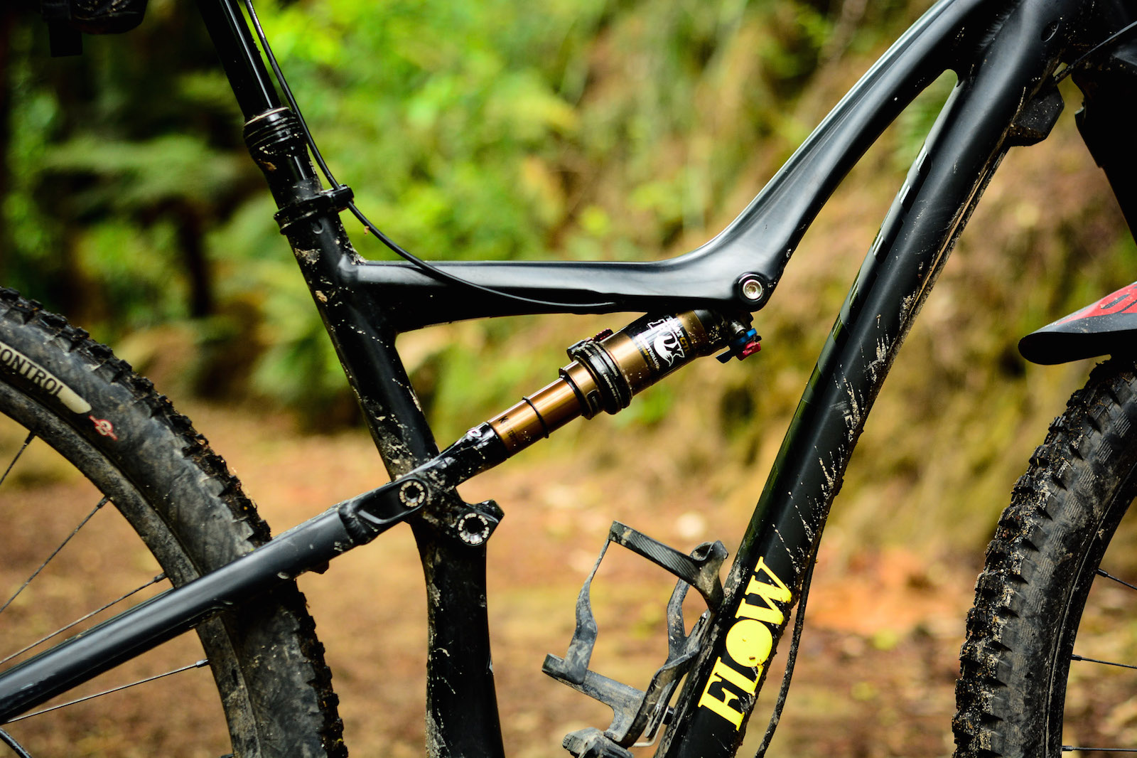 Shred-ette: Specialized Rumor Expert Evo 29 Reviewed