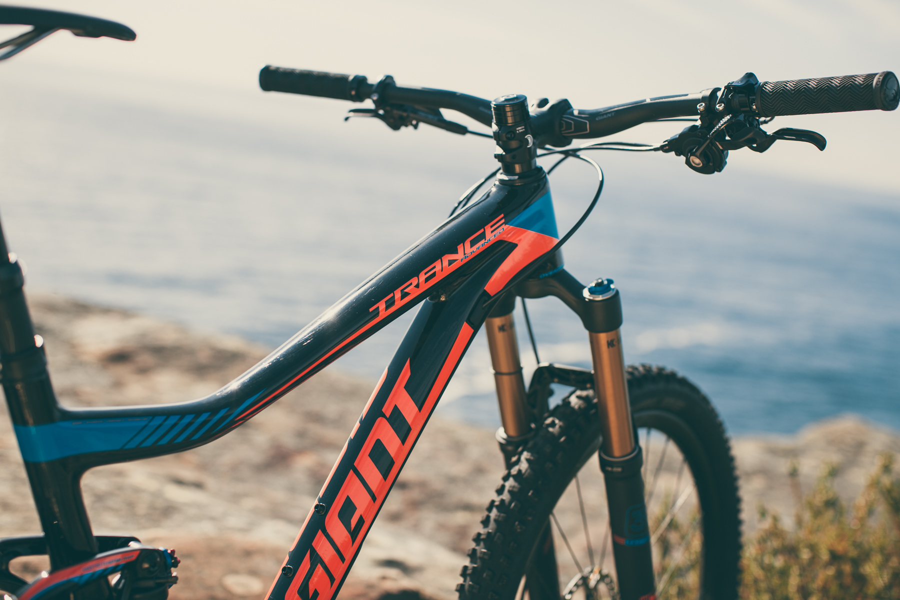 自転車本体 2016 GIANT TRANCE 27.5 BK XS 2016 Giant Trance Advanced 27.5 2 Bike - Reviews, Comparisons