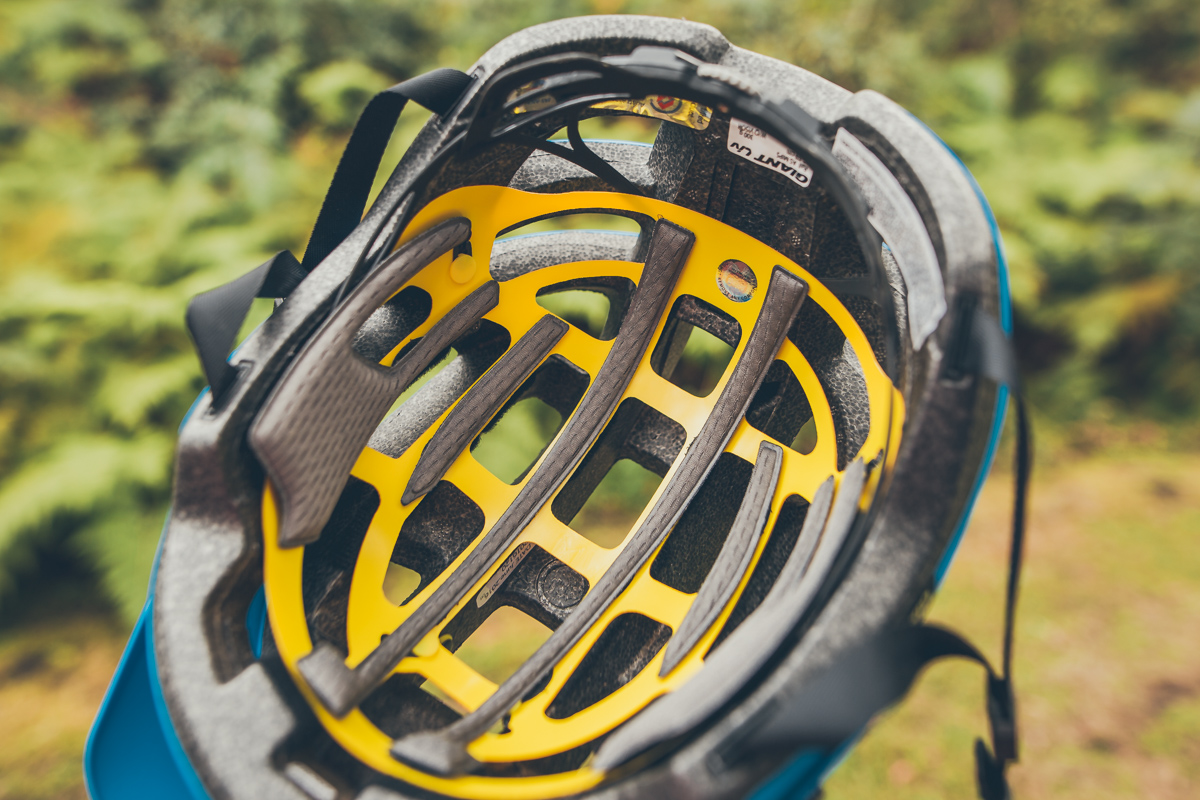 Fresh Product: Giant Rail and Roost Helmets, now with MIPS Protection