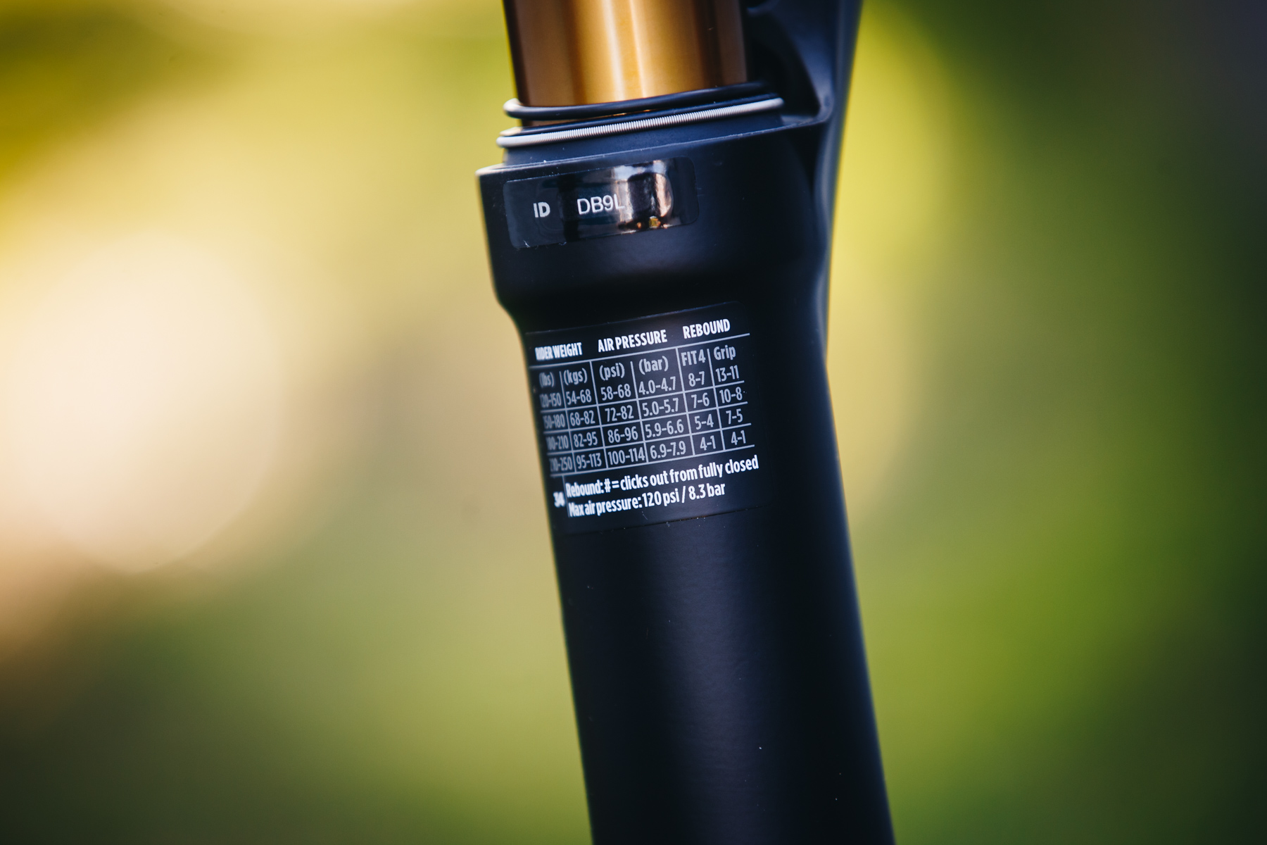 FOX 34 FLOAT FACTORY 140mmストローク 29イン Fox Shox Float 34 Factory 140mm, 29'er, BOOST, Grip 2, 44mm