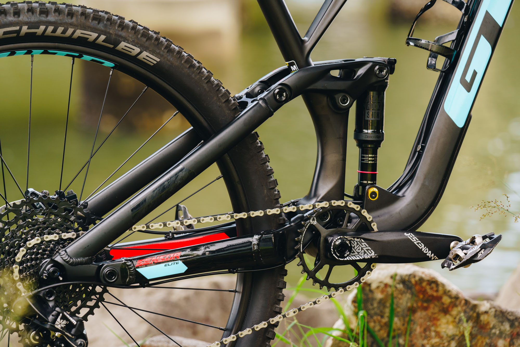 gt bicycles sensor carbon elite ST GT Sensor Carbon LE review