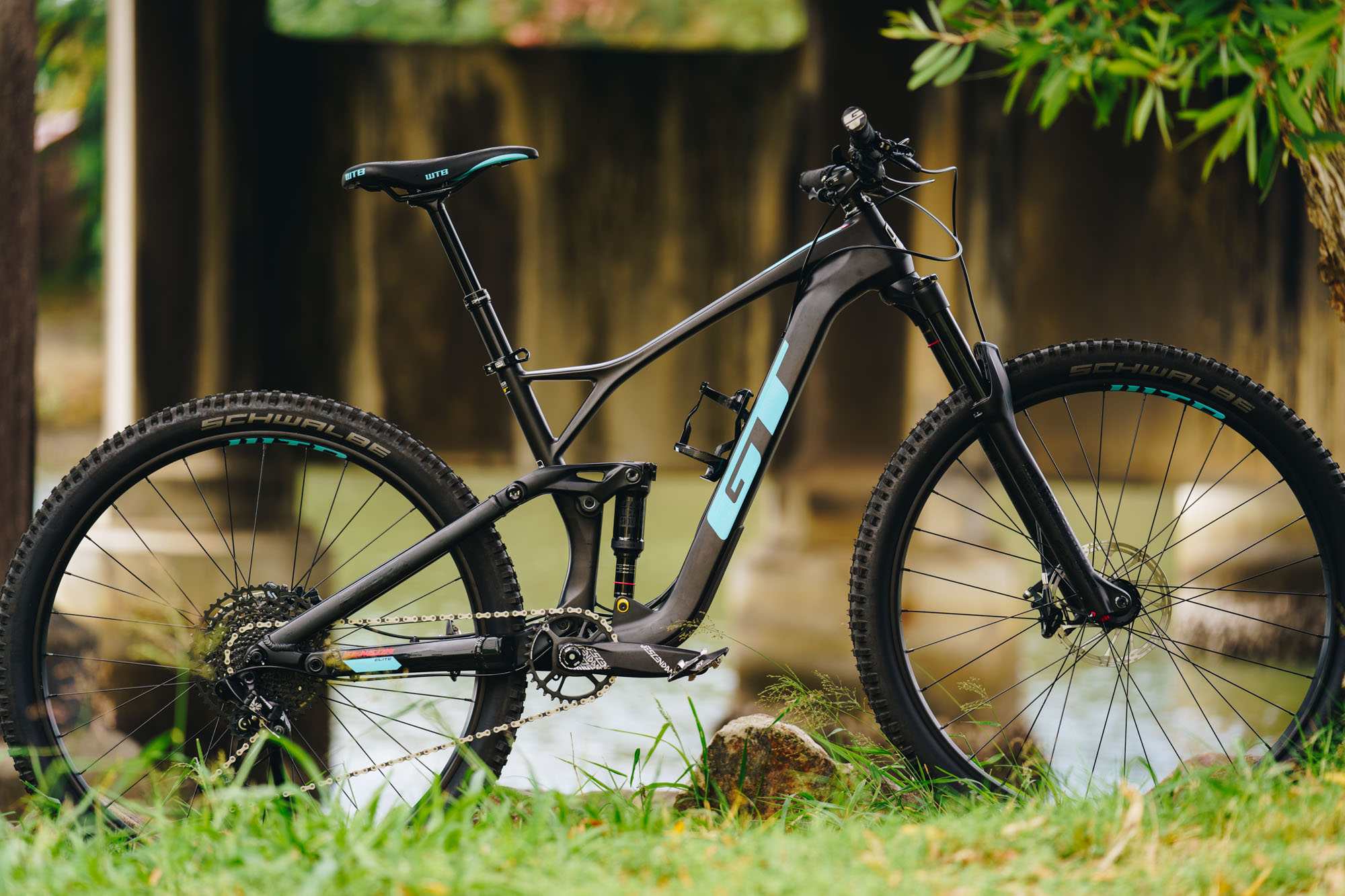 GT Sensor Carbon Elite 29インチ フルサス カーボン GT Sensor Carbon Elite Trail Bike – GT Bicycles