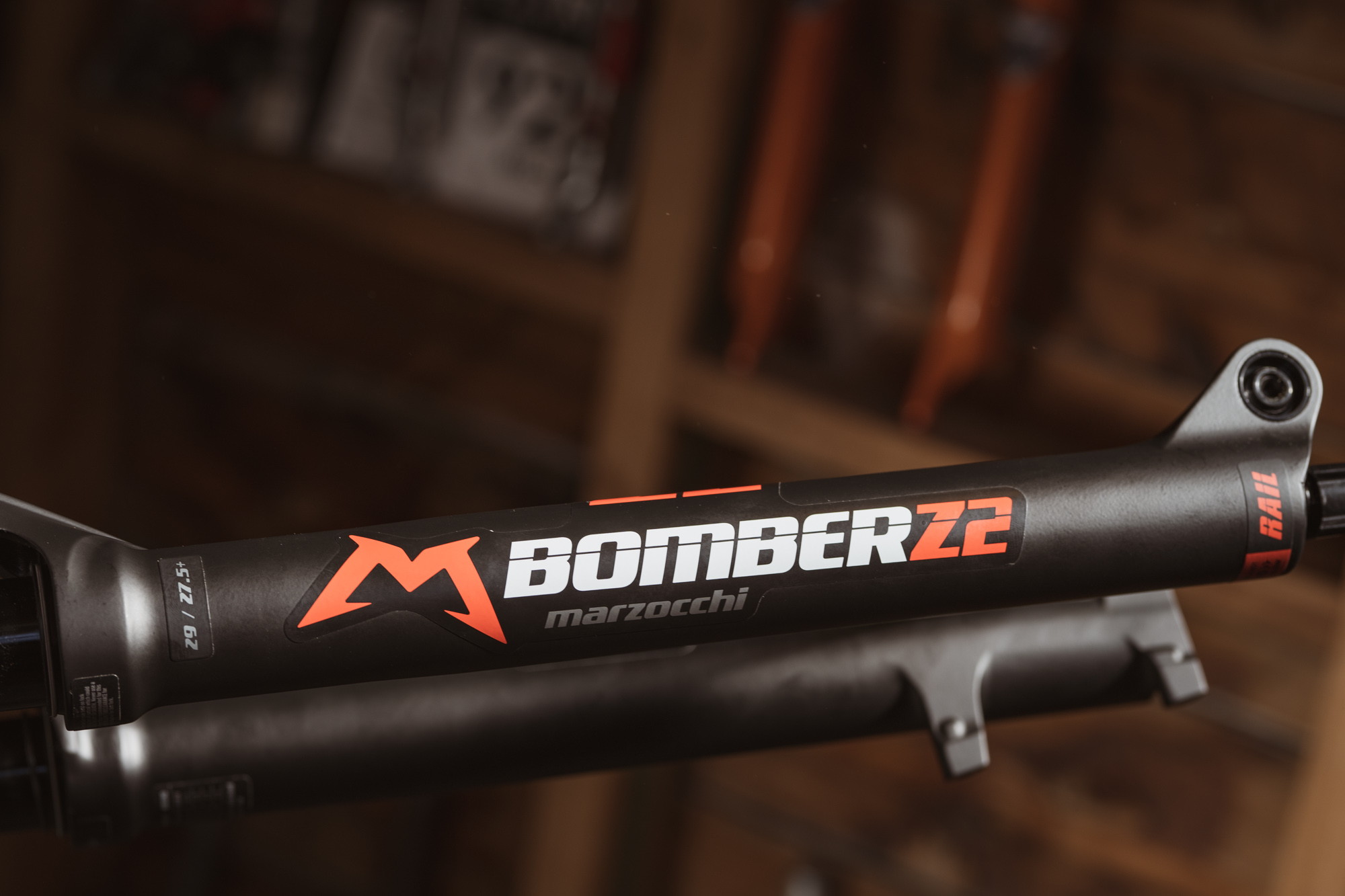 Fourche Marzocchi Bomber Z2 29" - 100mm De Débattement, Offset 51mm, Noir Mat