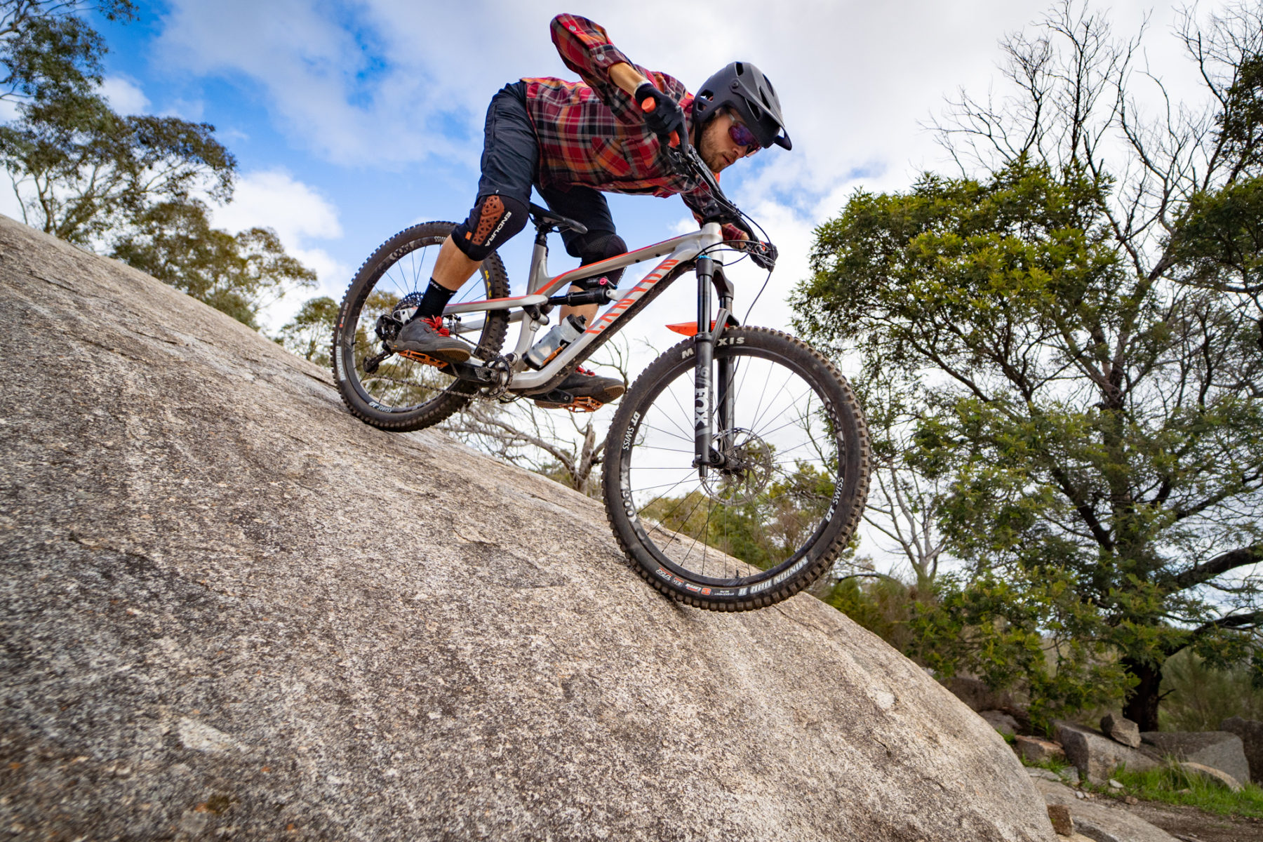 Review | The 2019 Canyon Spectral AL 6.0 Is A Proper Hooligan Bike
