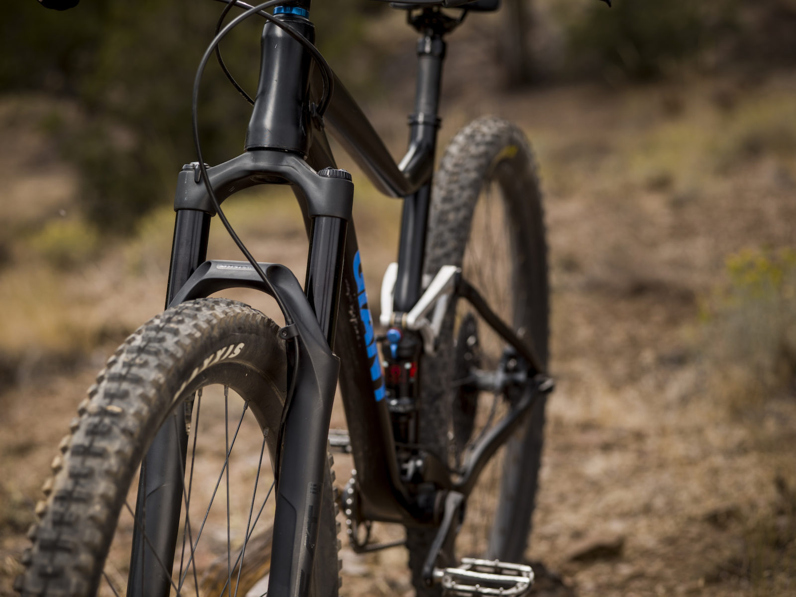 Giant Introduces A Brand New Suspension Fork Called The Crest 34