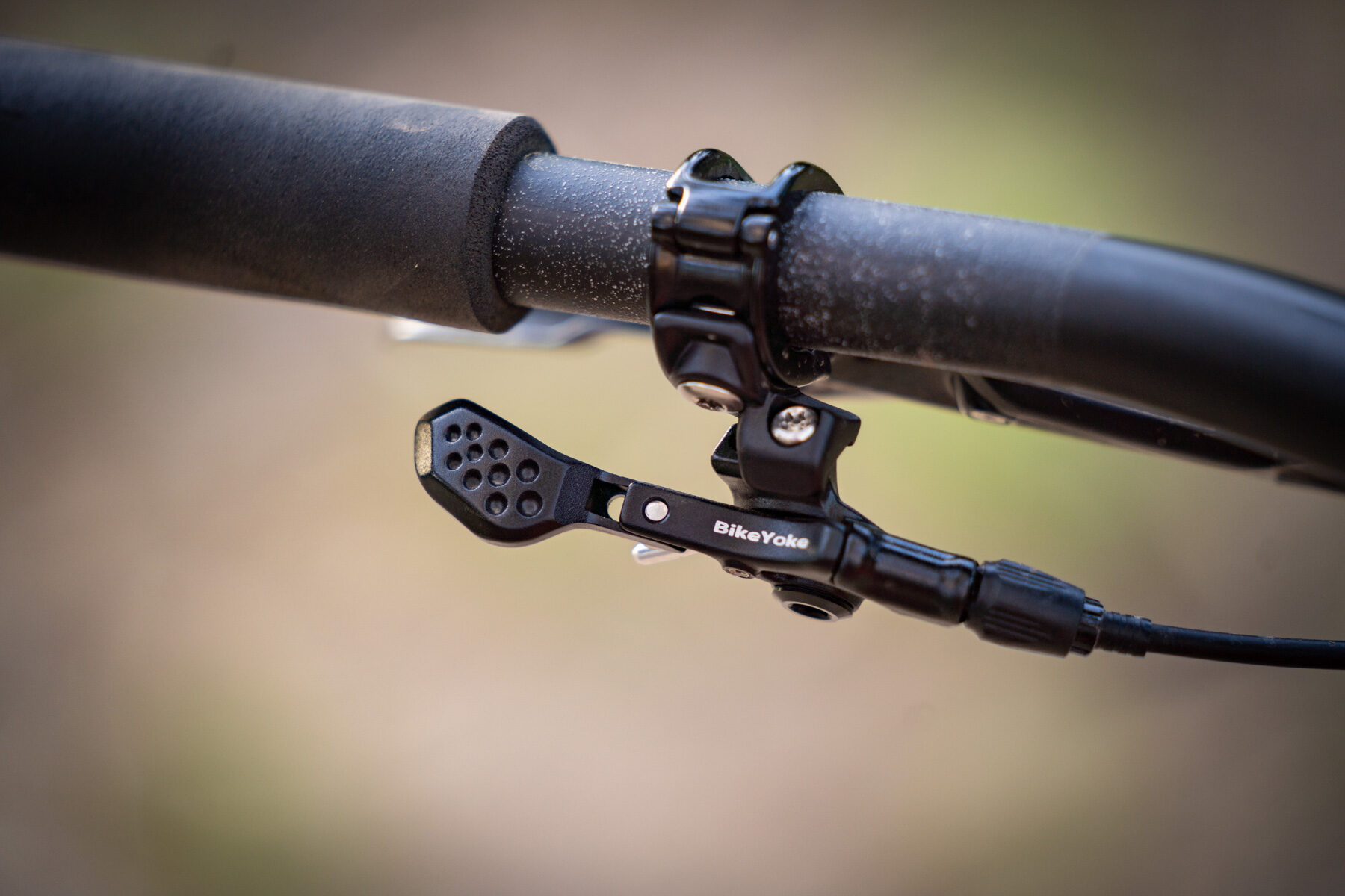 REVIEW | The BikeYoke Divine may just be our new favourite dropper