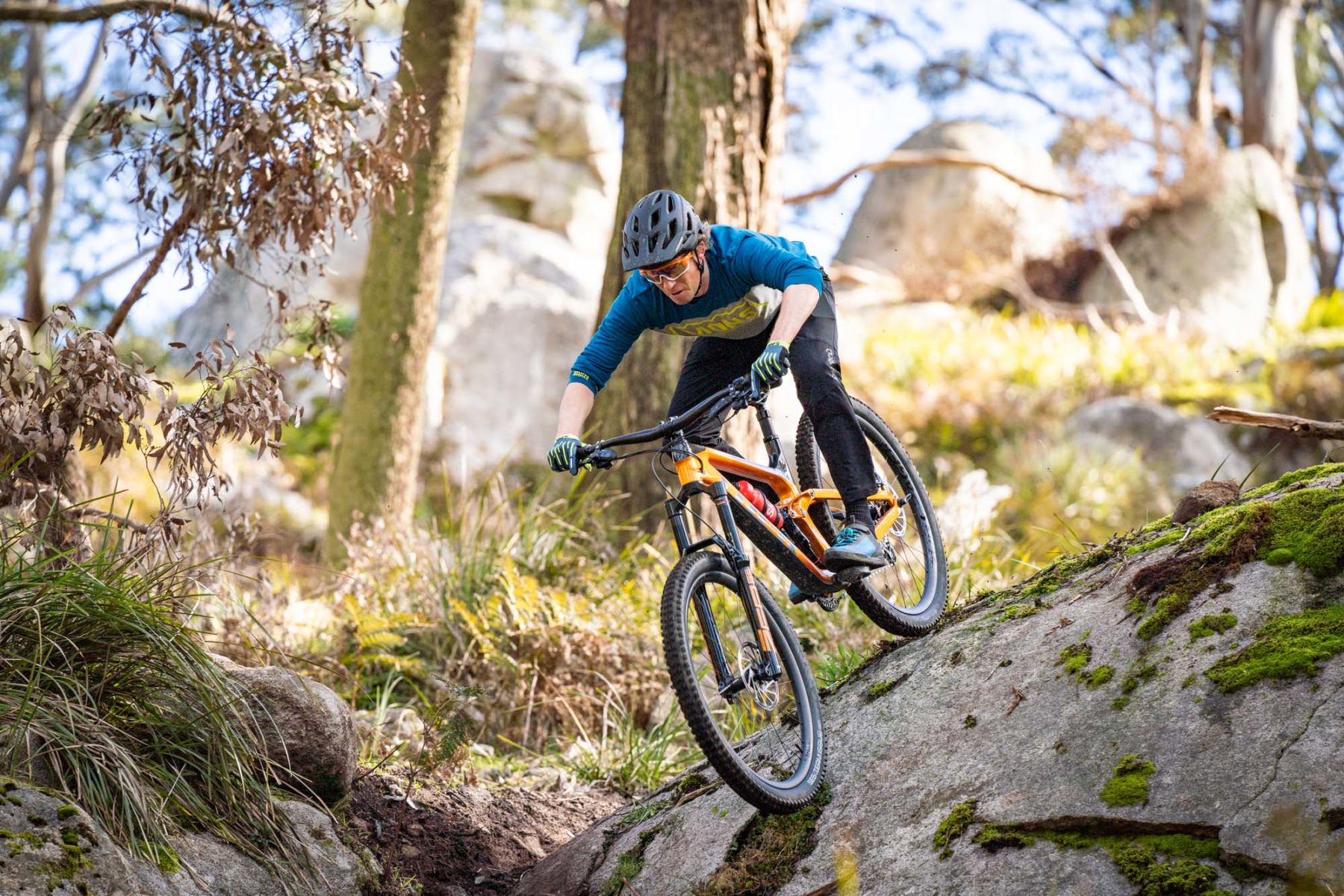 Trek Slash Review | The 2021 Slash is the iron fist in a