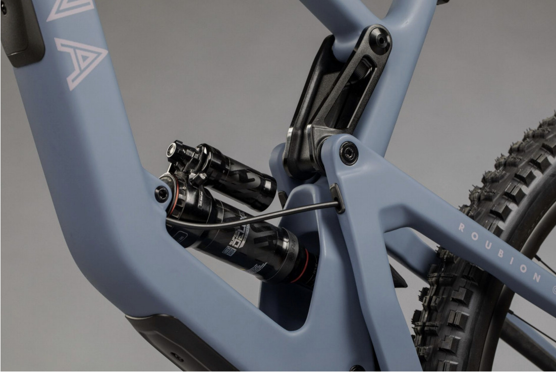 First Look: Santa Cruz Bronson V4 | Flow Mountain Bike