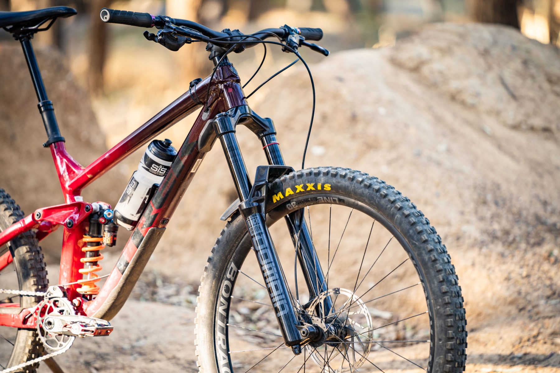 RockShox Domain RC Review | A big hitting fork, without the