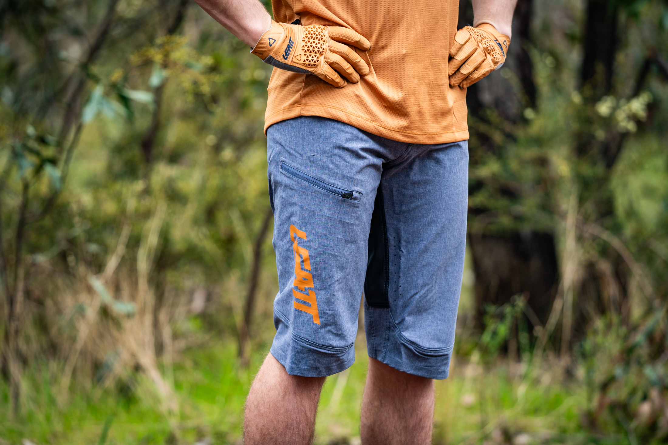 Fresh Produce | Leatt MTB Enduro 3.0 Riding Kit - Flow Mountain Bike