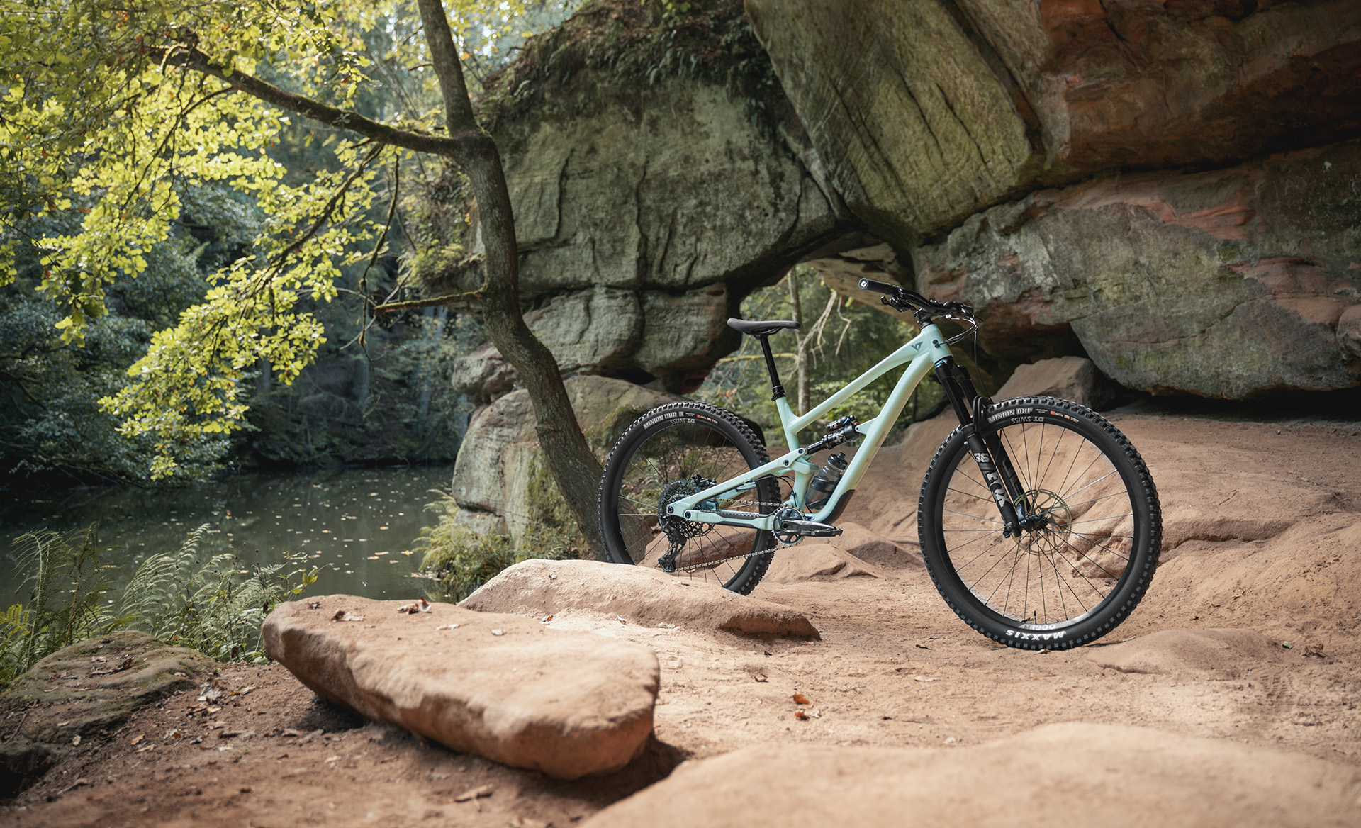 First Look | 2024 YT Jeffsy gets all-new frame with STASH