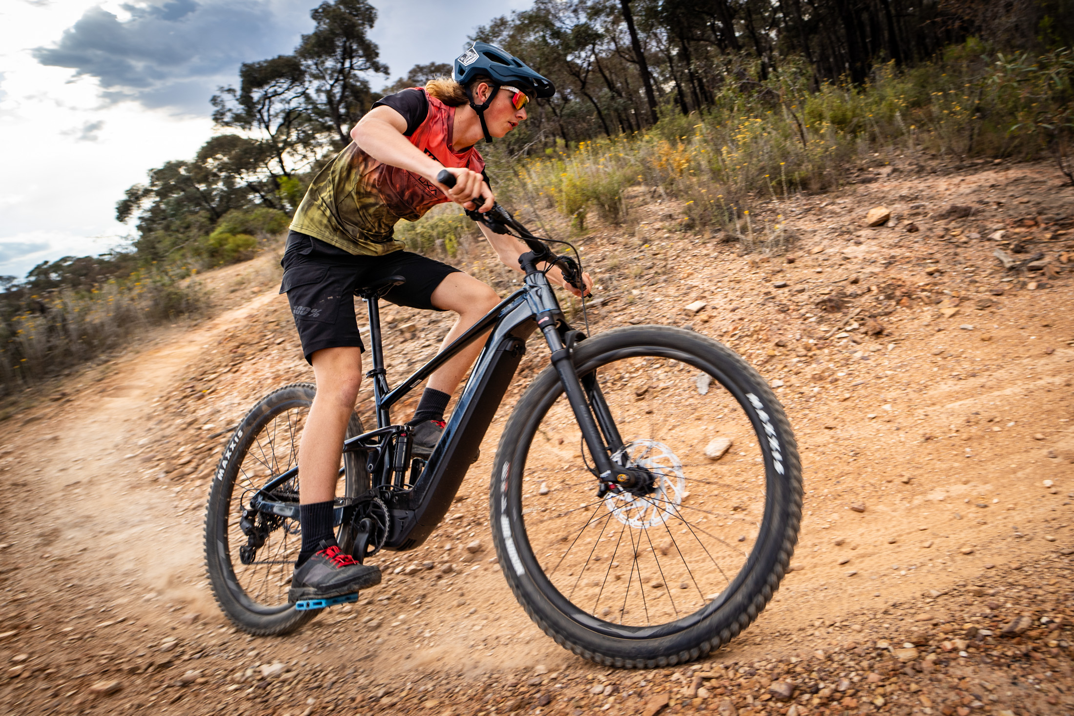 2023-giant-stance-e-2-review-a-solid-e-mtb-for-a-great-price