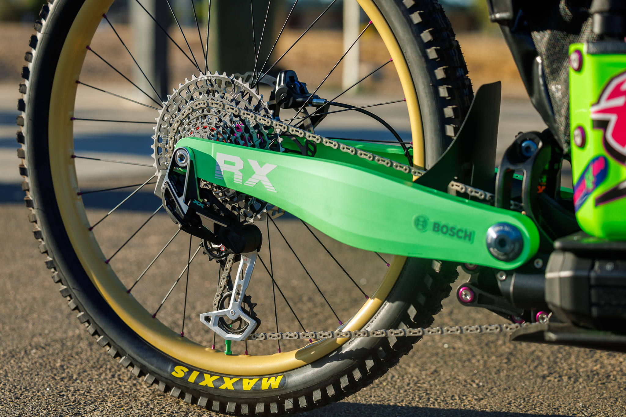 Bike Check | Grant Allen's Kawasaki Inspired Bowhead RX