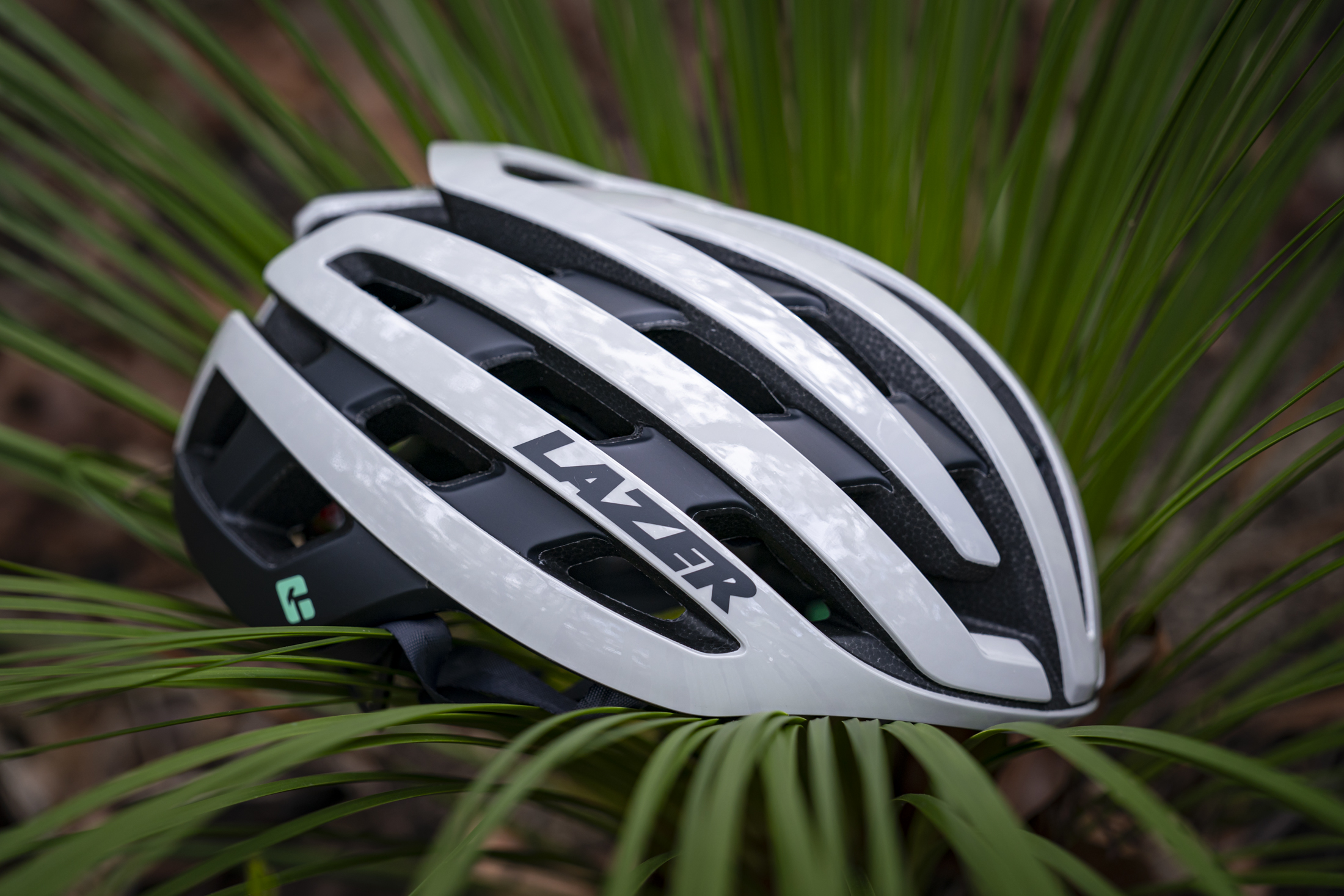 Fresh Produce | Lazer Z1 KinetiCore - Flow Mountain Bike