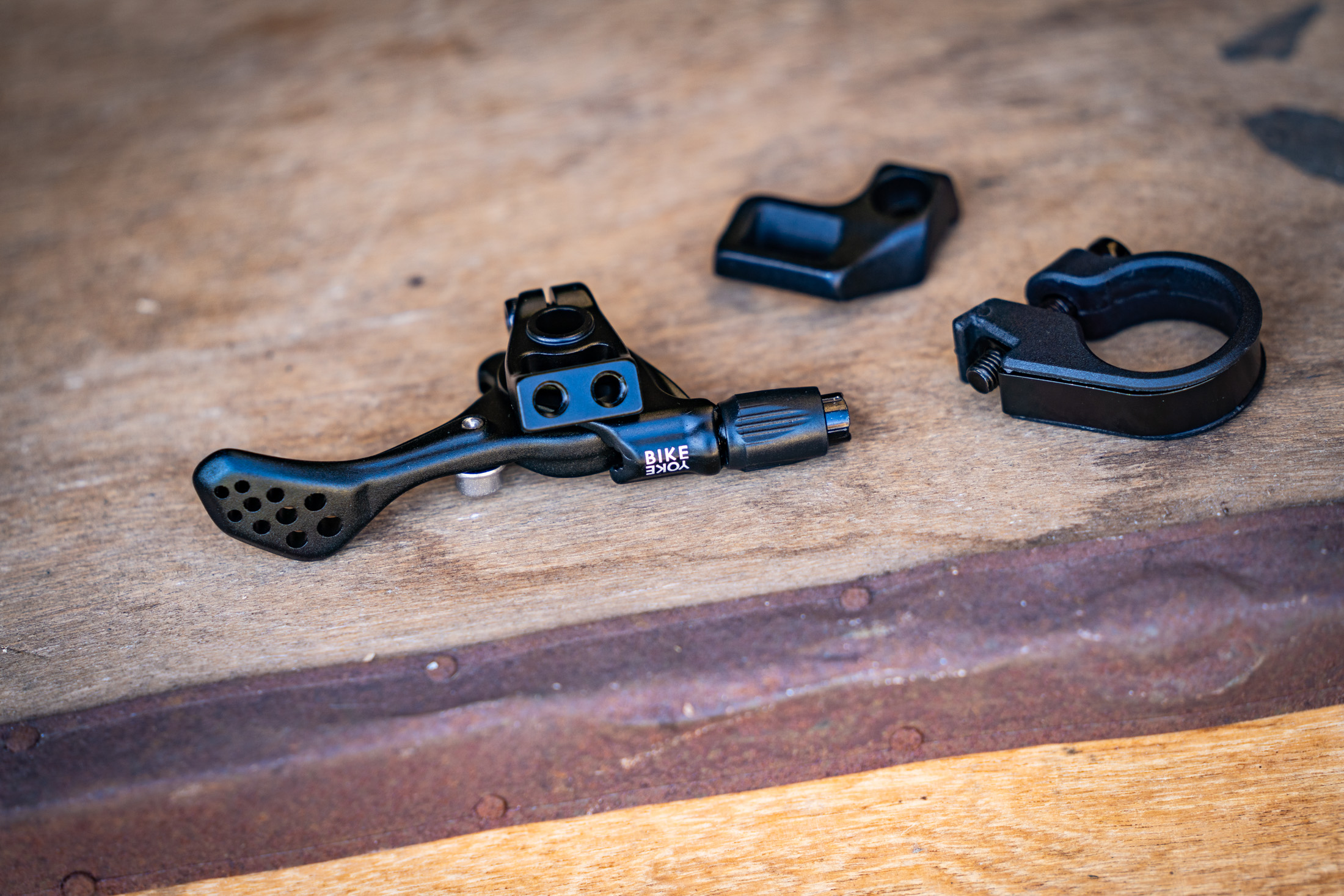 First Ride Review | The new BikeYoke Revive 3.0 Dropper Post