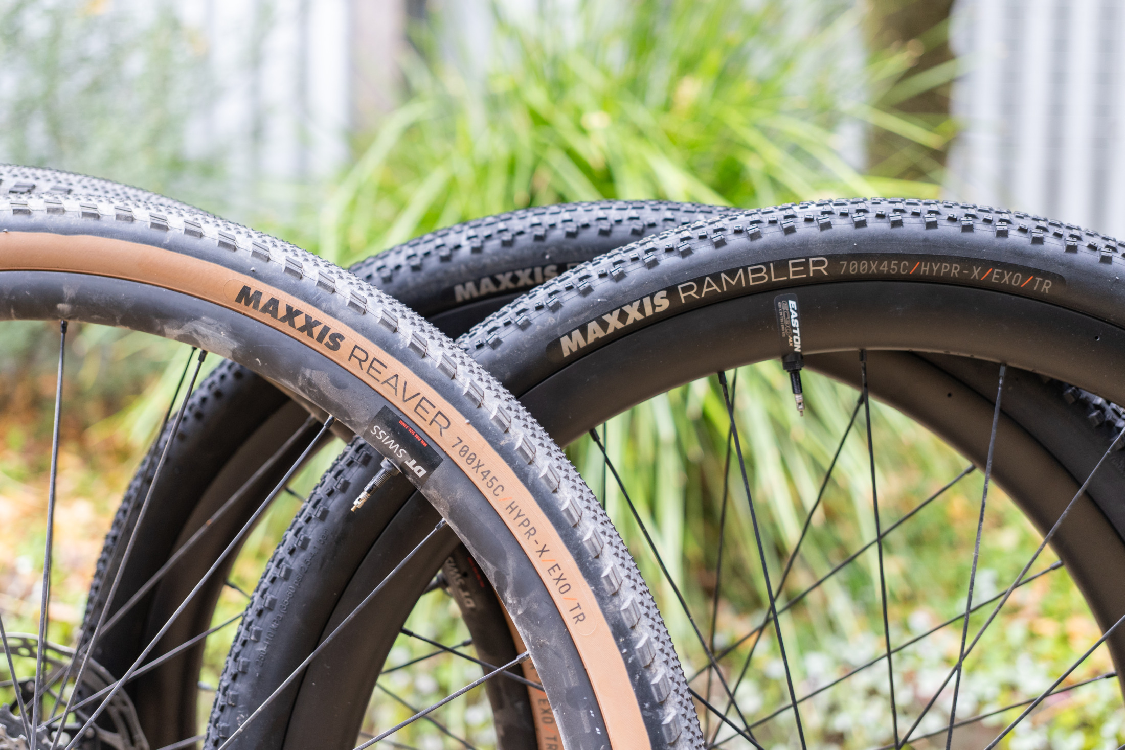 MAXXIS REAVER 700x45C チューブレス マキシス リーヴァー 2本セット