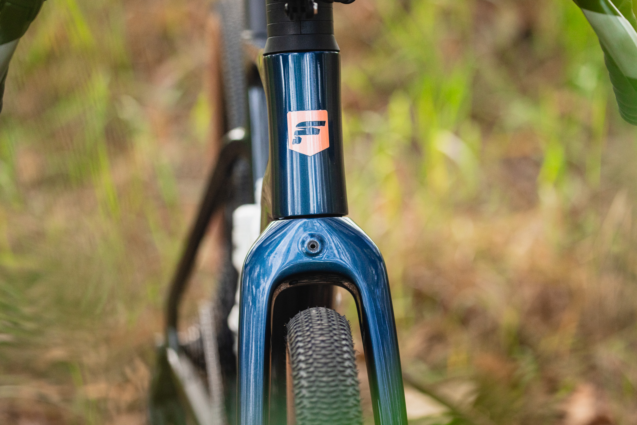 New Focus Atlas ditches road boost and adds down tube storage.