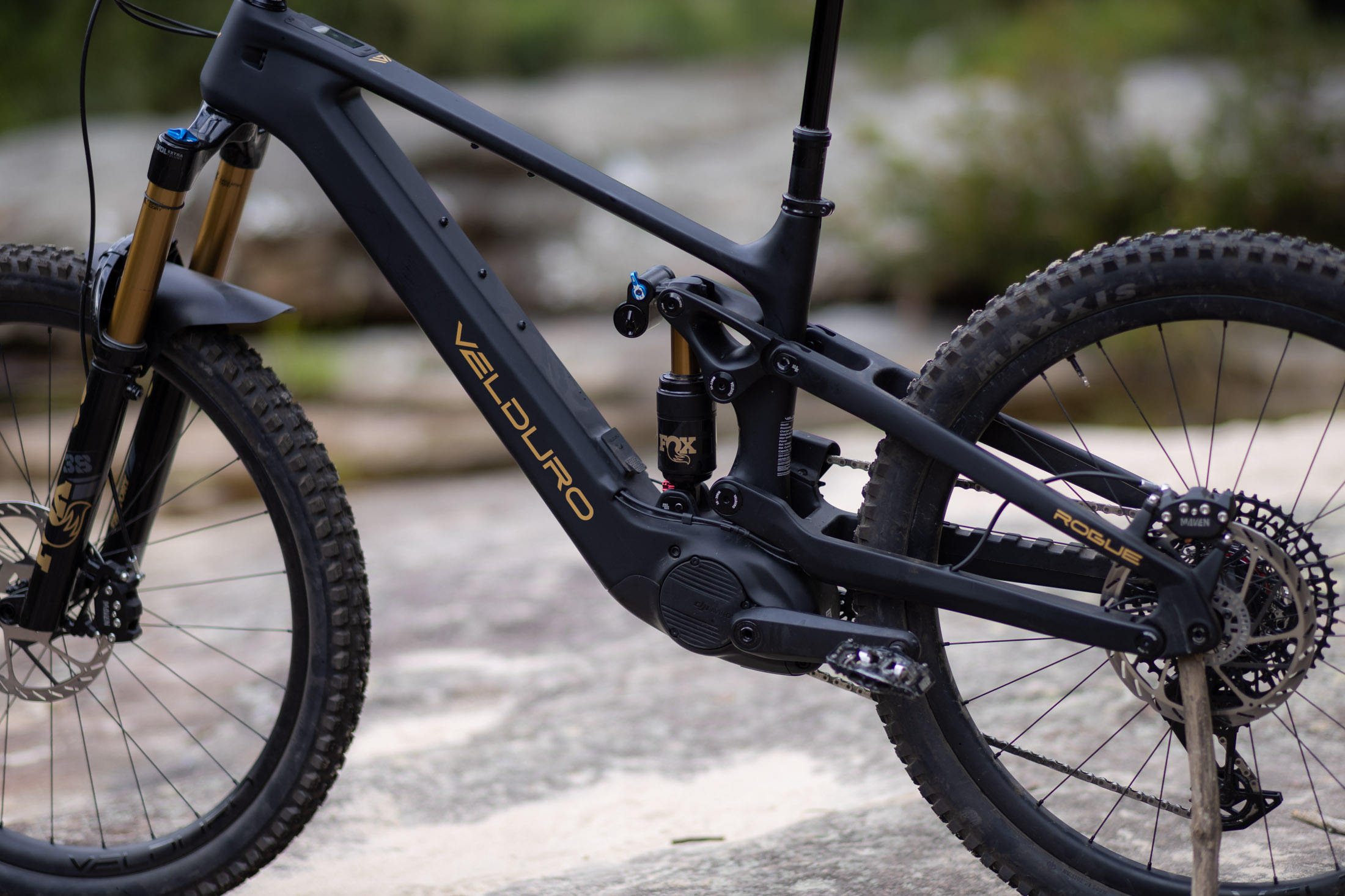 Velduro Rogue