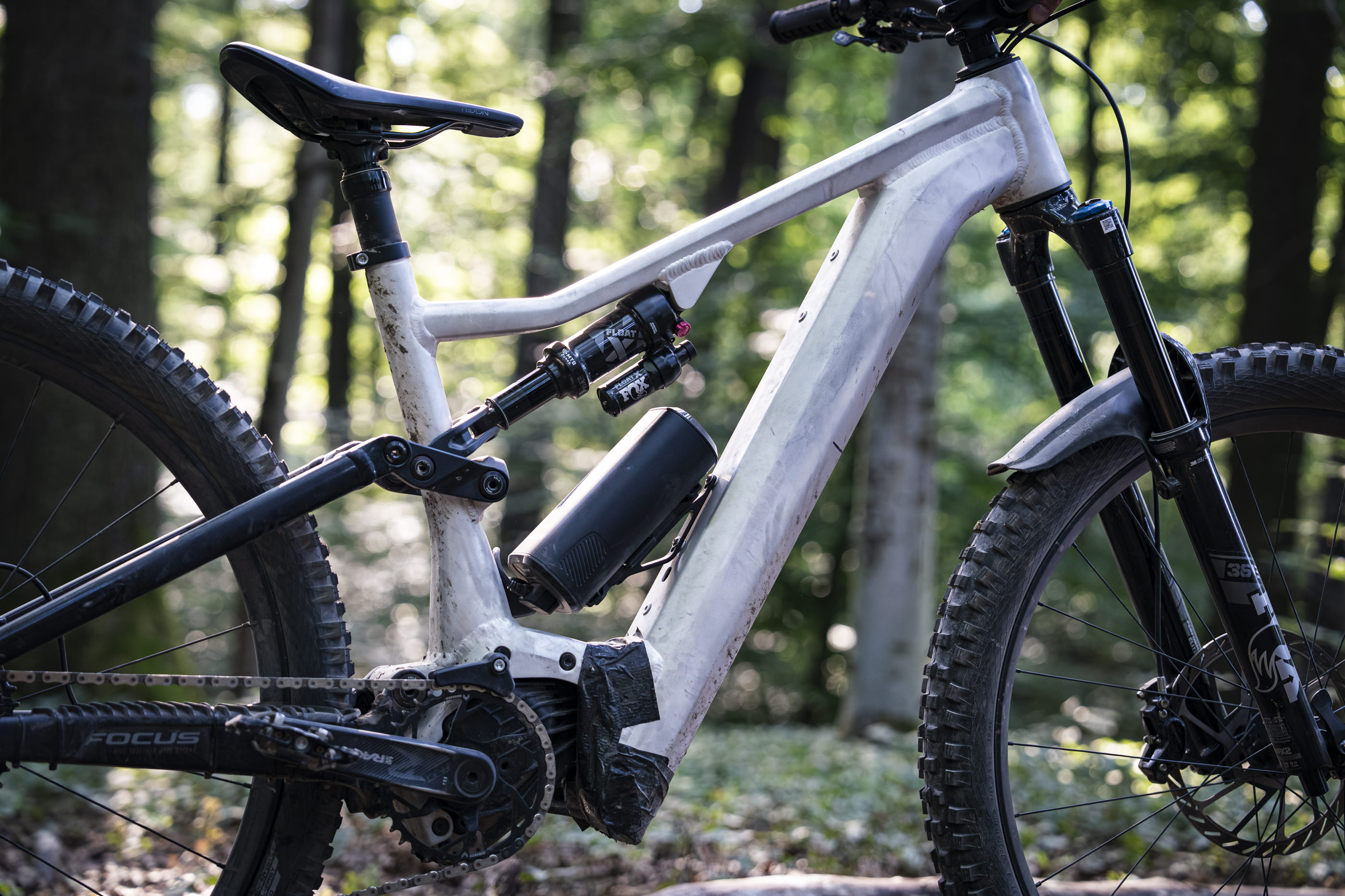 Focus Sam² 6.9 Review | The e-MTB that doesn't apologise for its