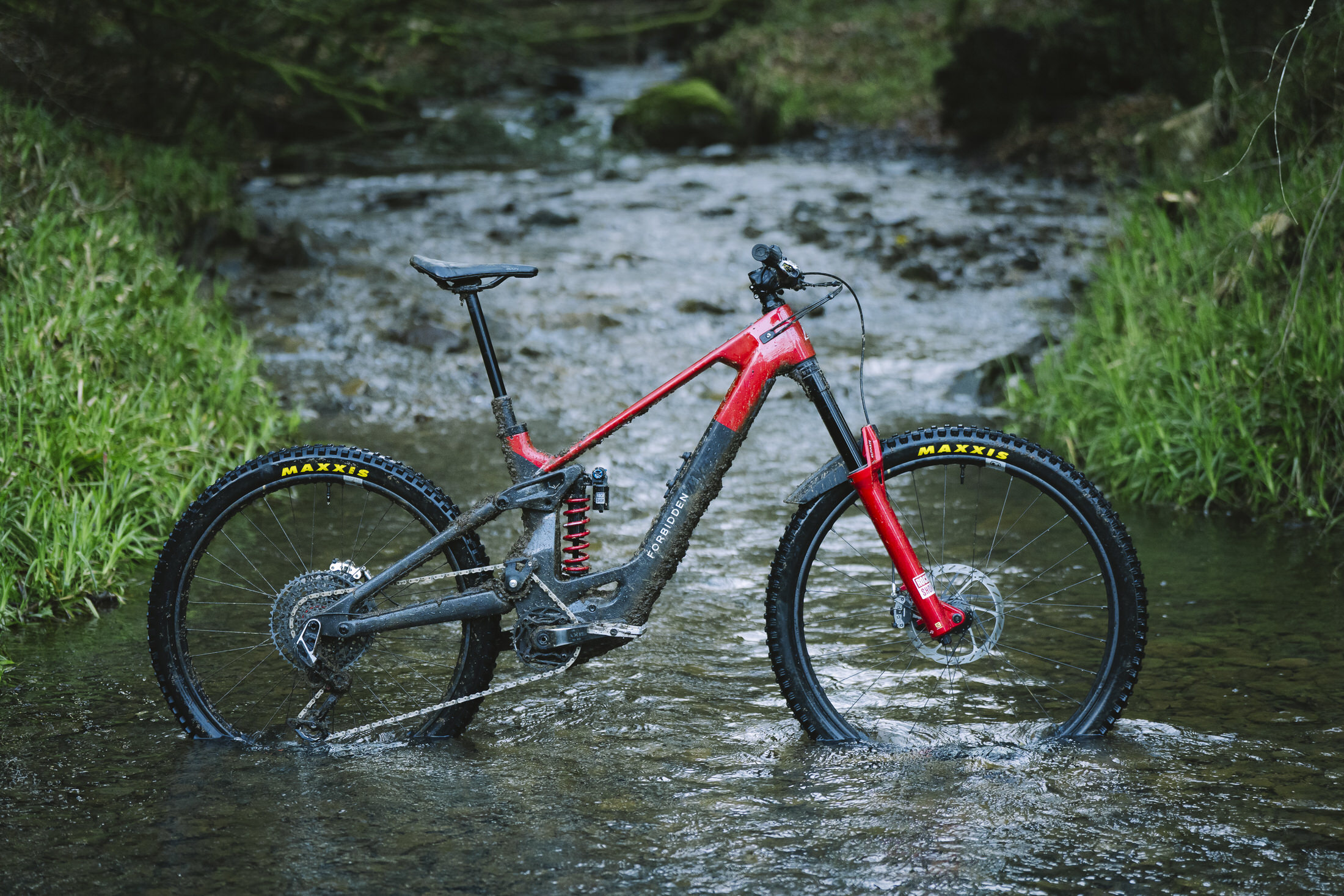 First Look | Forbidden’s Dreadnought E is like a DH bike with a motor